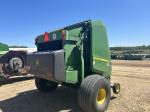 John Deere 560M