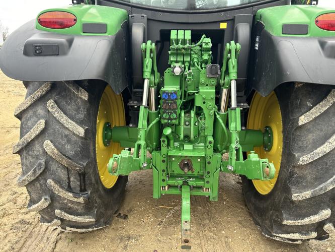 John Deere 6130R