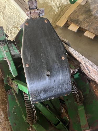 John Deere 608C