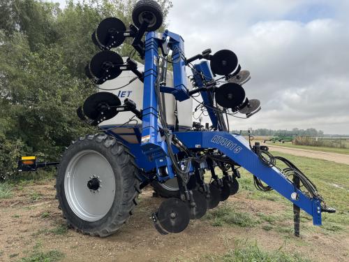 2022 Blu-jet AT4015