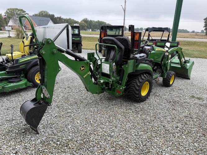 John Deere 1025R