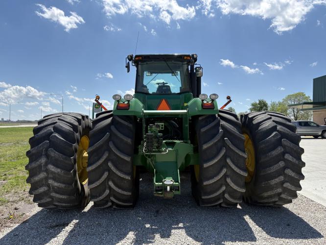 John Deere 9530