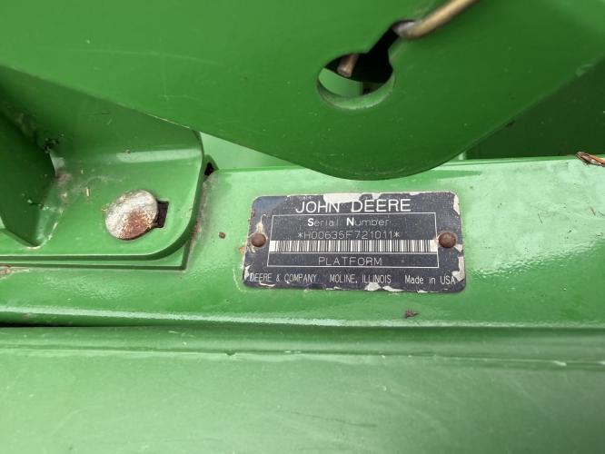 John Deere 635F