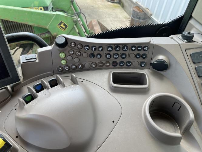 John Deere 6130R