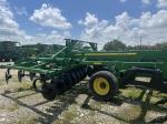 John Deere 2730