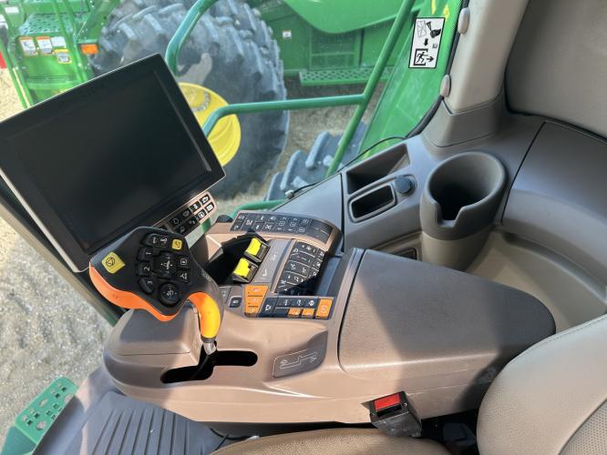 John Deere S780