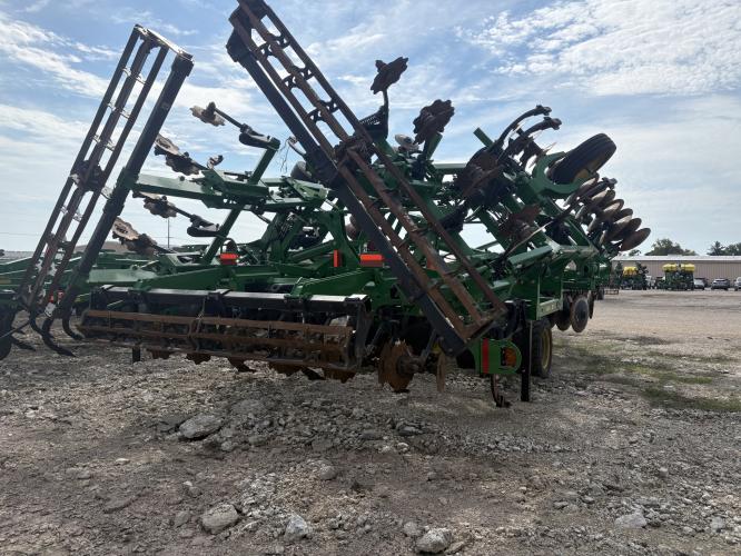 John Deere 2730