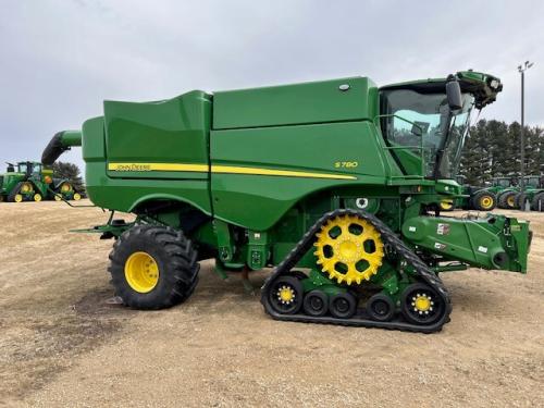 2024 John Deere S780