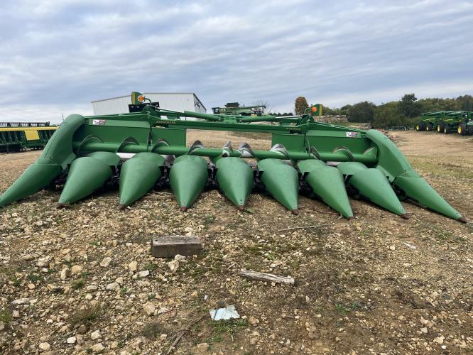 John Deere 608FC