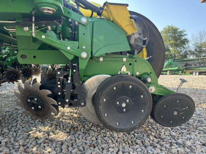 John Deere 1775NT