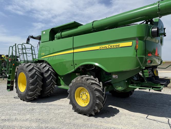 John Deere S780