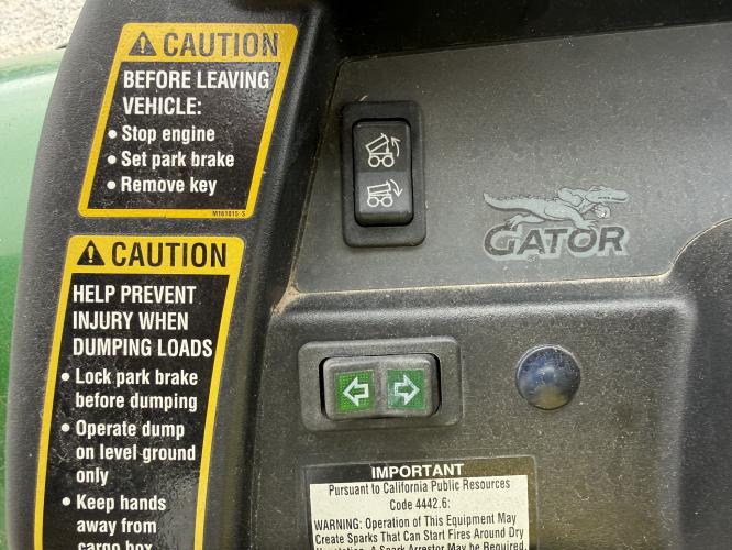 John Deere XUV 825I GREEN