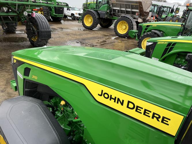 John Deere 8R 370