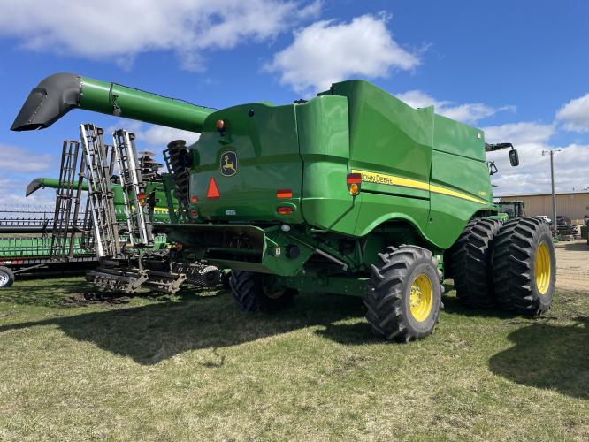 John Deere S680