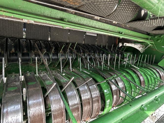 John Deere 560M