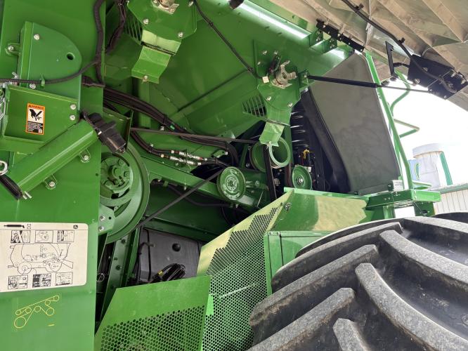 John Deere S780