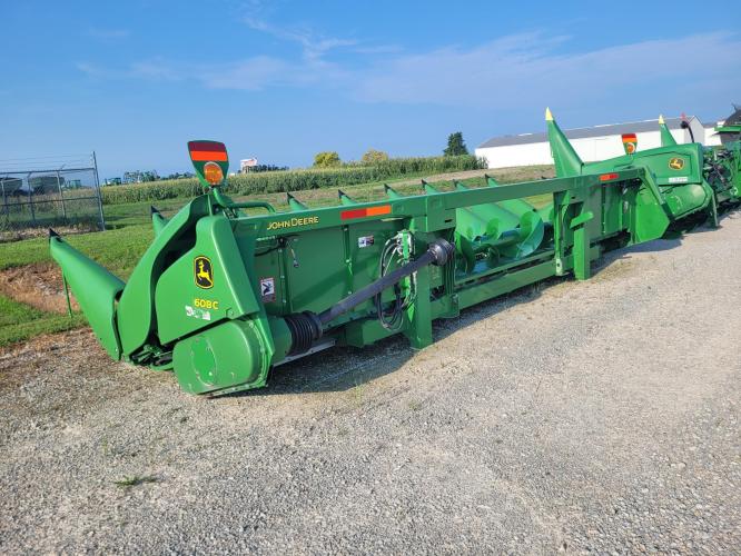 John Deere 608C
