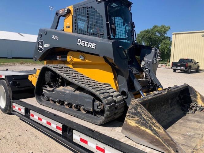 John Deere 331G