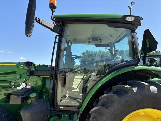 John Deere 6R 130