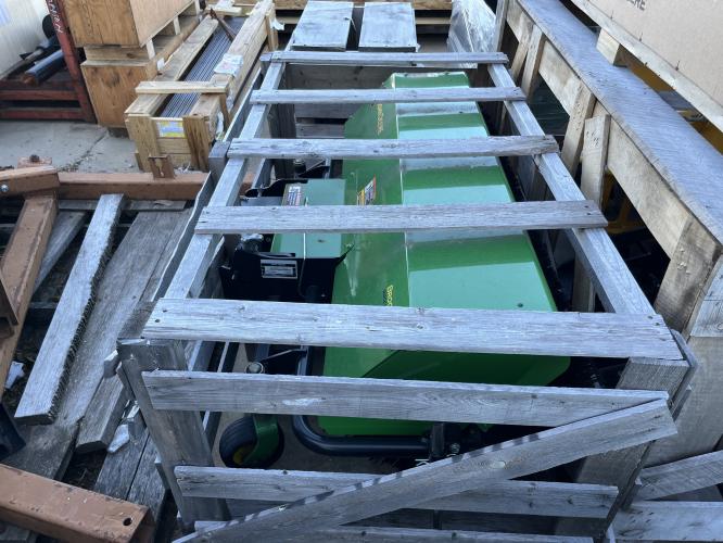 John Deere 52 IN. BROOMS