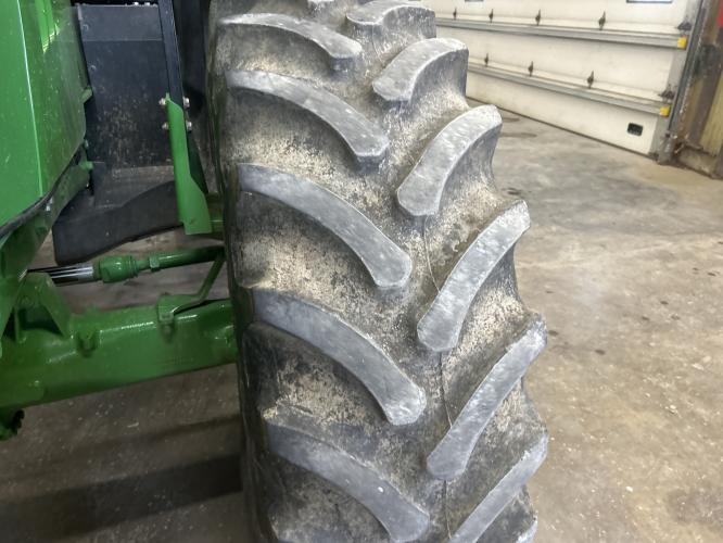 John Deere 6175R