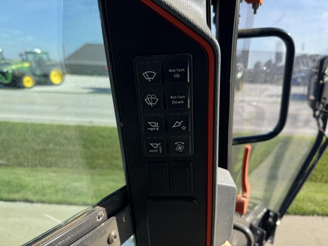 Bobcat T86