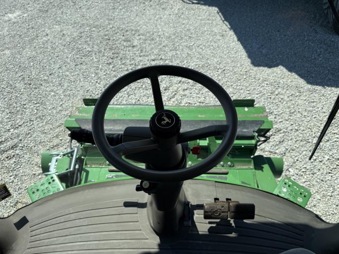 John Deere S780
