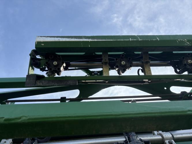 John Deere 412R