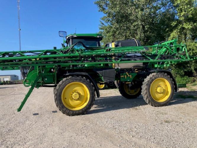 John Deere 412R
