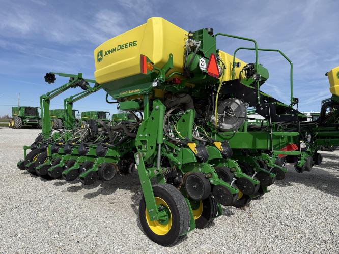 John Deere 1775NT
