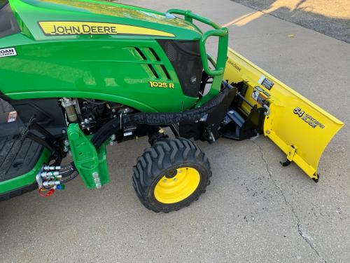 2022 John Deere 54 IN. BLADES