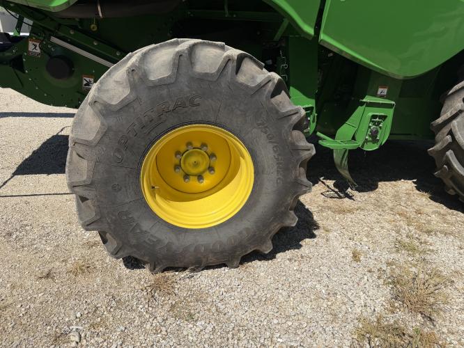 John Deere S780