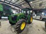 John Deere 5120M