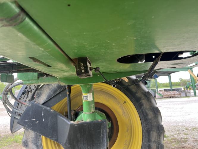 John Deere 4830