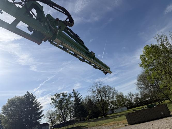 John Deere R4038