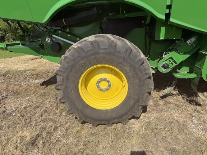 John Deere S760