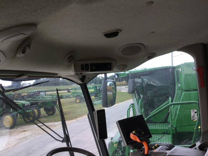 John Deere S760