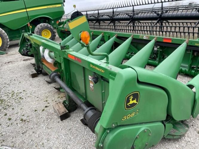 John Deere 608C