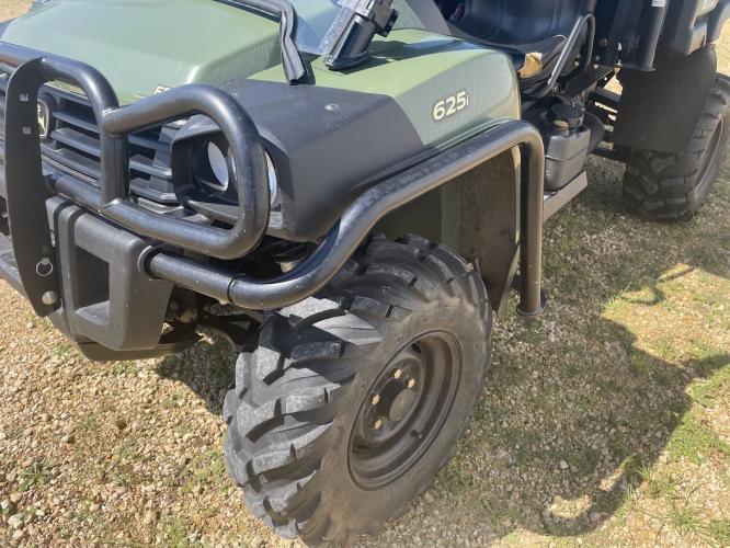 John Deere XUV 625I OLIVE