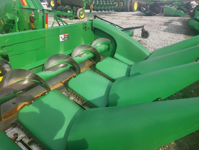 John Deere 608C