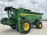 John Deere X9 1000