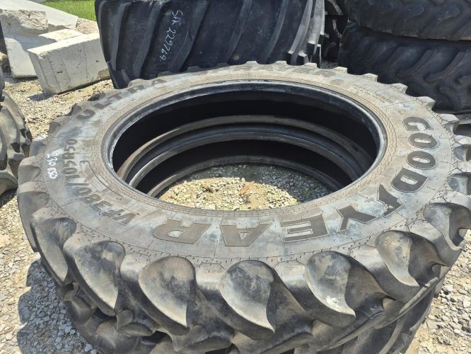 Goodyear VF380/105R50