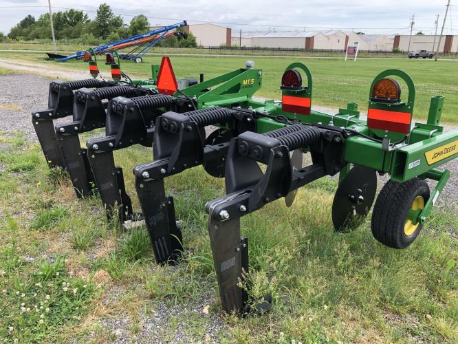 John Deere MT5