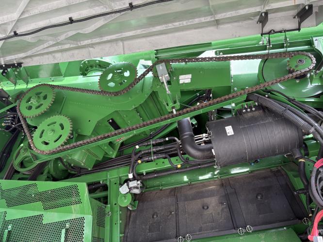 John Deere S780