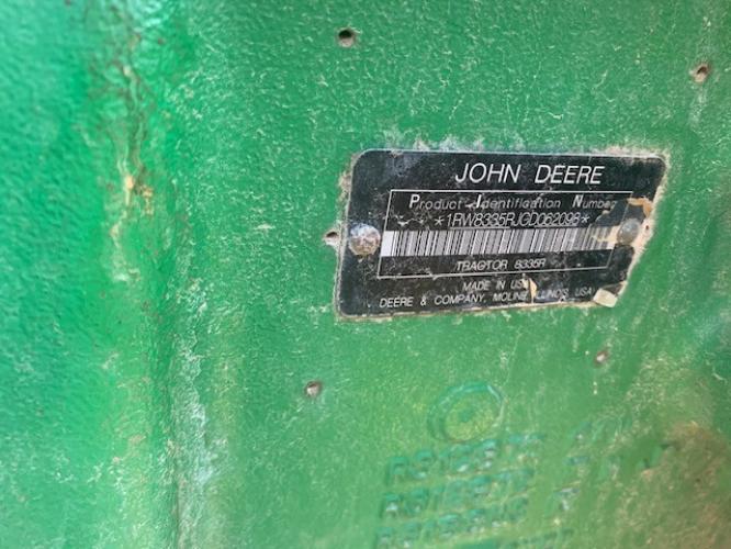 John Deere 8335R
