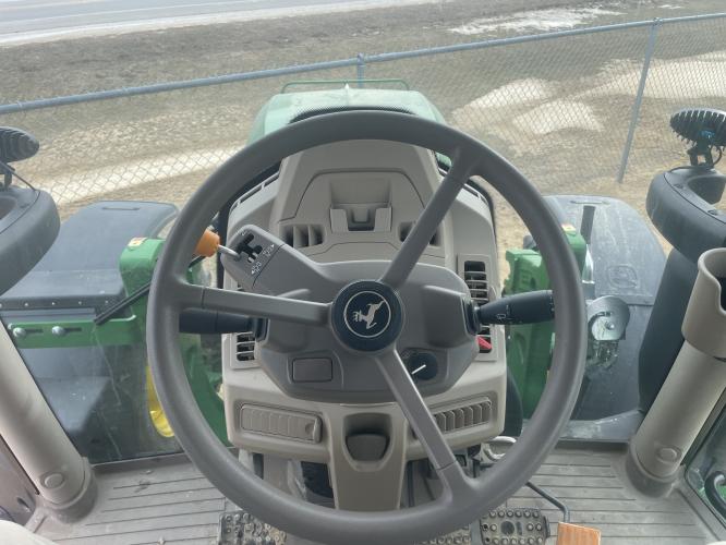 John Deere 6R 140