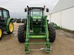 John Deere 6135E