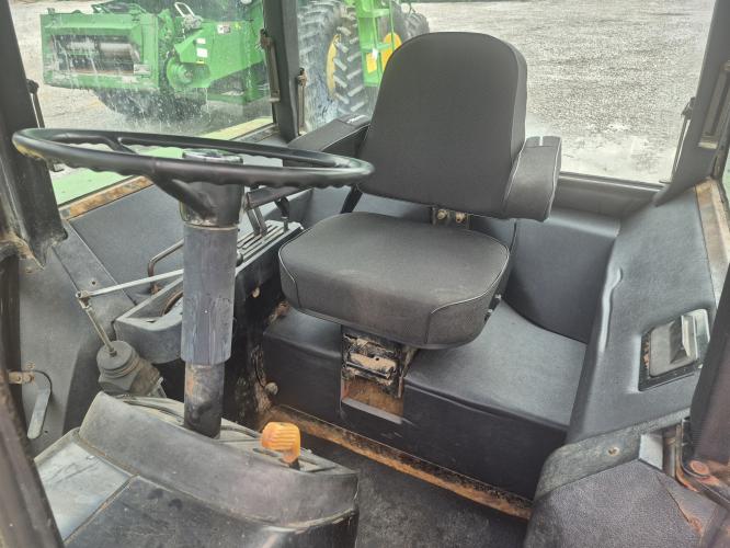 John Deere 4430