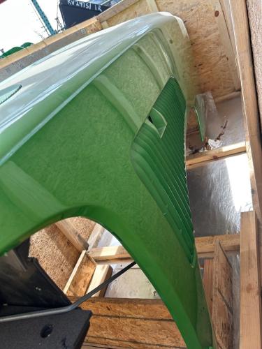 John Deere RE215791 HOOD