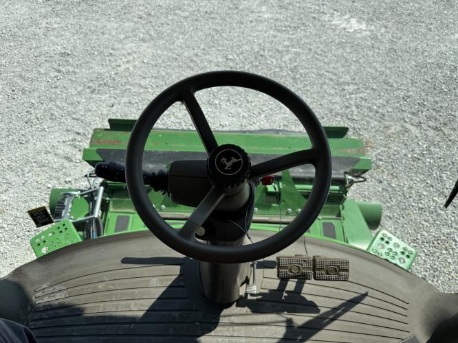 John Deere S770
